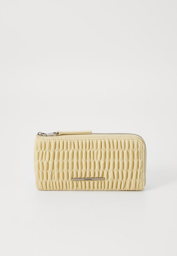 RUCHED LONG ZIP - Wallet - parsnip