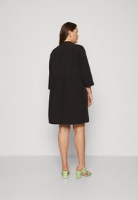 Vero Moda Curve VMCEVA FOLD UP SHORT DRESS - Kreklkleita - black