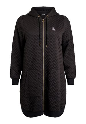 Čierna prešívaná dlhá mikina na zips s prednými vreckami, kapucňou so sťahovacou šnúrkou, rebrovanými manžetami a malým geometrickým logom na hrudi.