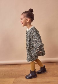 Next SET-REGULAR FIT - Päevakleit - black ditsy