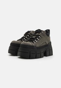 Buffalo GOSPHER HIKE  - Botine cu platformă - dark grey