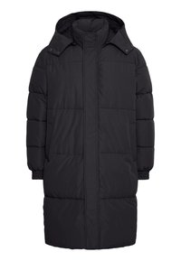 Čierna puffová bunda s kapucňou, s prešívaným dizajnom, dlhými rukávmi a bočnými vreckami. Vyrobená z ľahkého, vodoodpudivého materiálu.