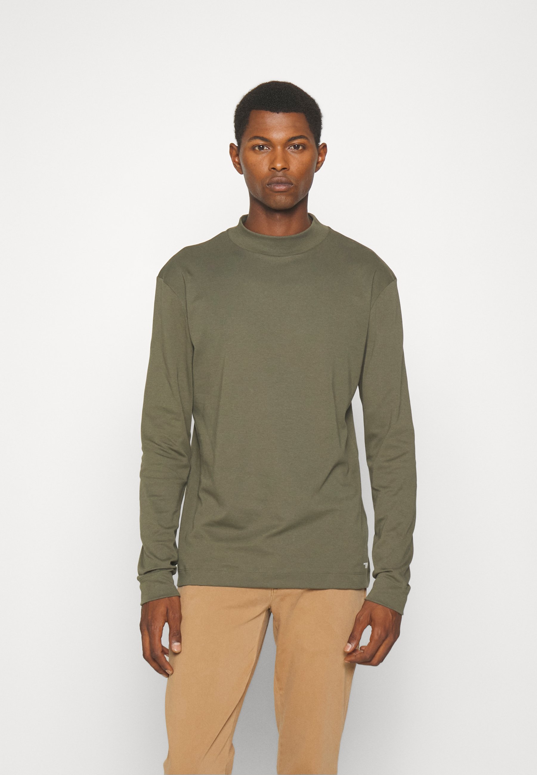 DRYKORN MORITZ L ng rmad Tr ja Green gr n Zalando se DRYKORN MORITZ L ng rmad Tr ja Green gr n Zalando se