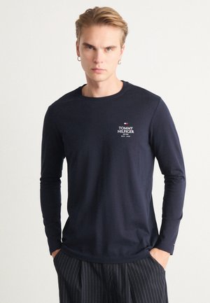 Tommy Hilfiger STACK TEE - Maglietta a manica lunga - desert sky