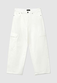 Pantaloni cargo bianchi realizzati in tessuto resistente con una vestibilità ampia, dotati di due tasche laterali e cuciture decorative per un tocco in più di texture.