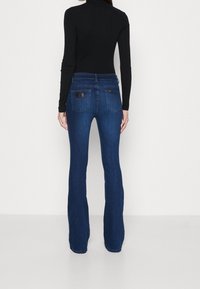 LOIS Jeans Flared-farkut - dark blue