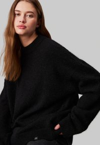 Calvin Klein Jeans TEXTURED LOOSE  - Maglione - ck black