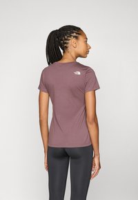 The North Face SIMPLE DOME SLIM TEE - Basic T-shirt - tawny quartz