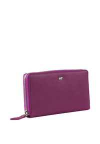 Portafoglio in pelle viola con una superficie liscia, chiusura con zip e dettagli in hardware argentato, caratterizzato da un piccolo logo sulla parte anteriore.
