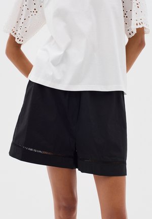 Shorts - black
