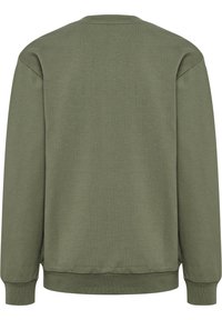 Olijfgroene sweatshirt met een ronde hals, lange mouwen en geribbelde manchetten en zoom. Gladde textuur met een effen, uniforme kleur.