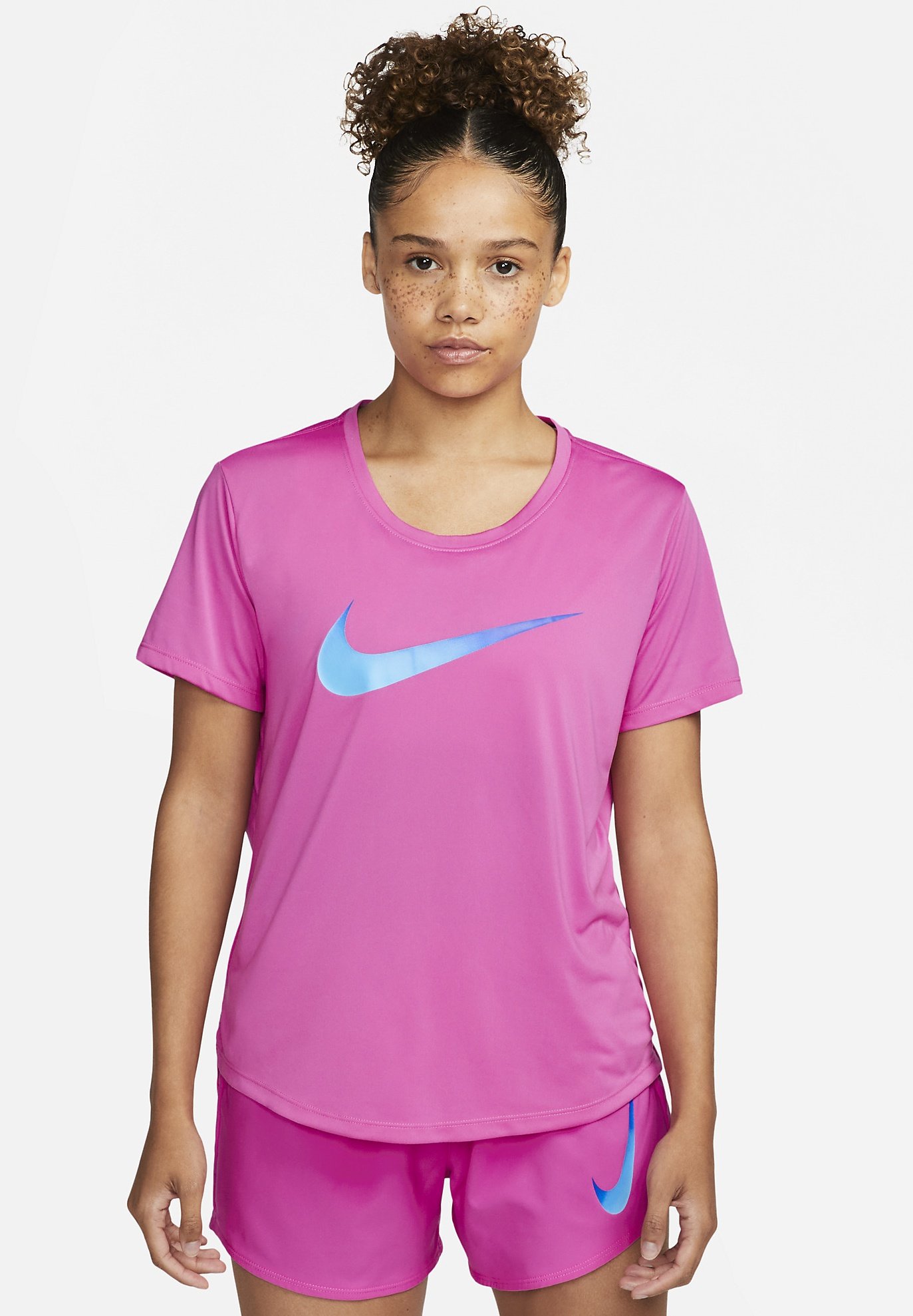 nike fuchsia clothing