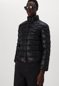 Blauer BELMONT - Dūnu jaka - schwarz