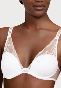 Passionata - MADDIE-PLUNGE T-SHIRT BRA - Háromszög melltartó - white Miniatűr kép 1