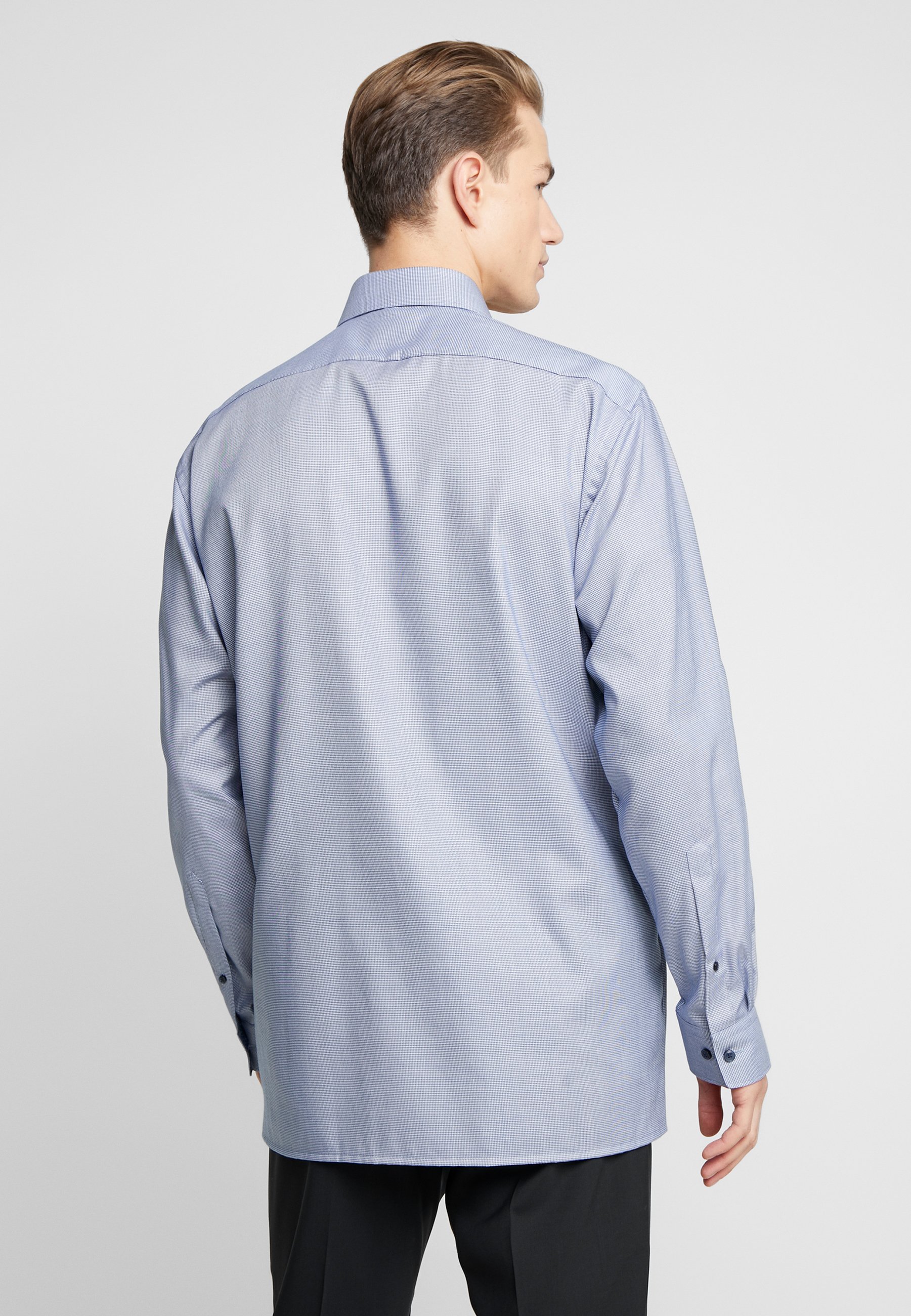 OLYMP OLYMP LUXOR MODERN FIT Finskjorte marine Zalando.no OLYMP OLYMP LUXOR PLUS Skjorte marine Zalando.no