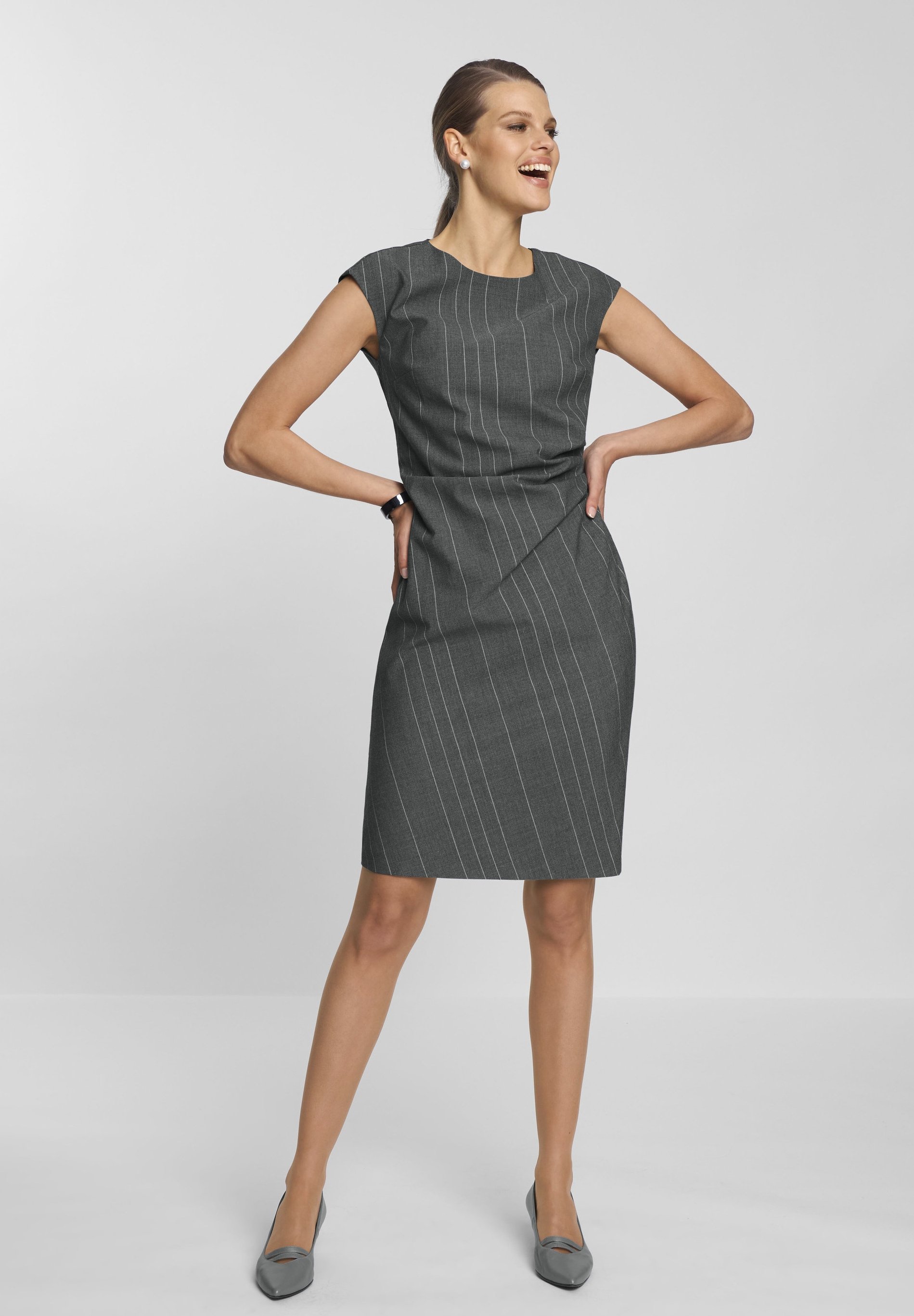 MADELEINE Etuikleid - grau/melange/grau-meliert - Zalando.de