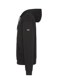 Czarna bluza z kapturem, wyposażona w przednią kieszeń, prążkowane ściągacze na mankietach i dole, wykonana z miękkiego materiału z naszywką z logo na rękawie.