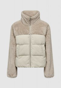 Polstret jakke med en lys beige underdel og en myk, fluffy overdel. Høy krage, hel glidelås foran og to sidelommer.