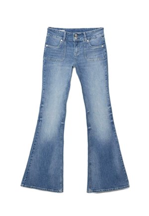 Blå denimjeans med udvidede ben, frontlommer med klap, dobbelt knaplukning og let forvitring på lår og knæ.