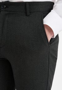 Lindbergh Stoffhose - anthrazit