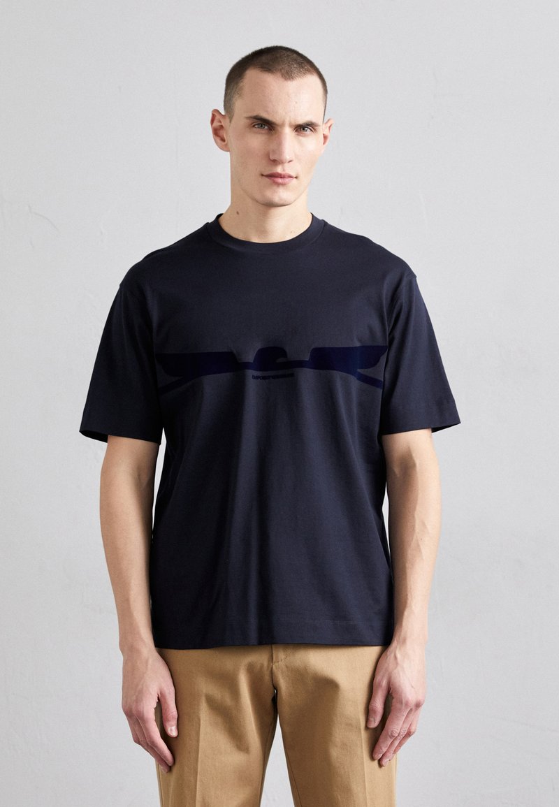 Emporio Armani Camiseta estampada - blue navy