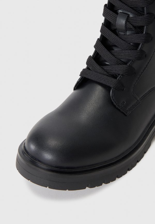 AMELIE UNISEX – Schnürstiefelette