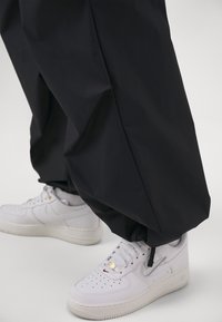 Nike Sportswear Cargobyxor - black