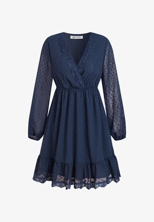 Abito blu navy realizzato in tessuto testurizzato, con scollo a V, maniche lunghe in tessuto trasparente, bordo in pizzo e orlo a balze a strati.