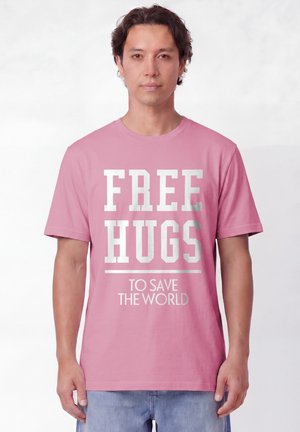 watapparel, FREE HUGS TO SAVE THE WORLD UNISEX - T-shirt imprimé - bubble pink