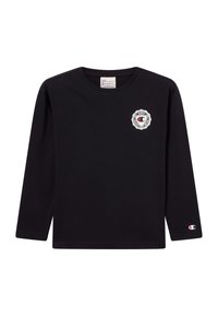 Czarny, długi rękaw t-shirt z okrągłym dekoltem, z białym i czerwonym logo Champion na klatce piersiowej i w pobliżu lewej nadgarstka.