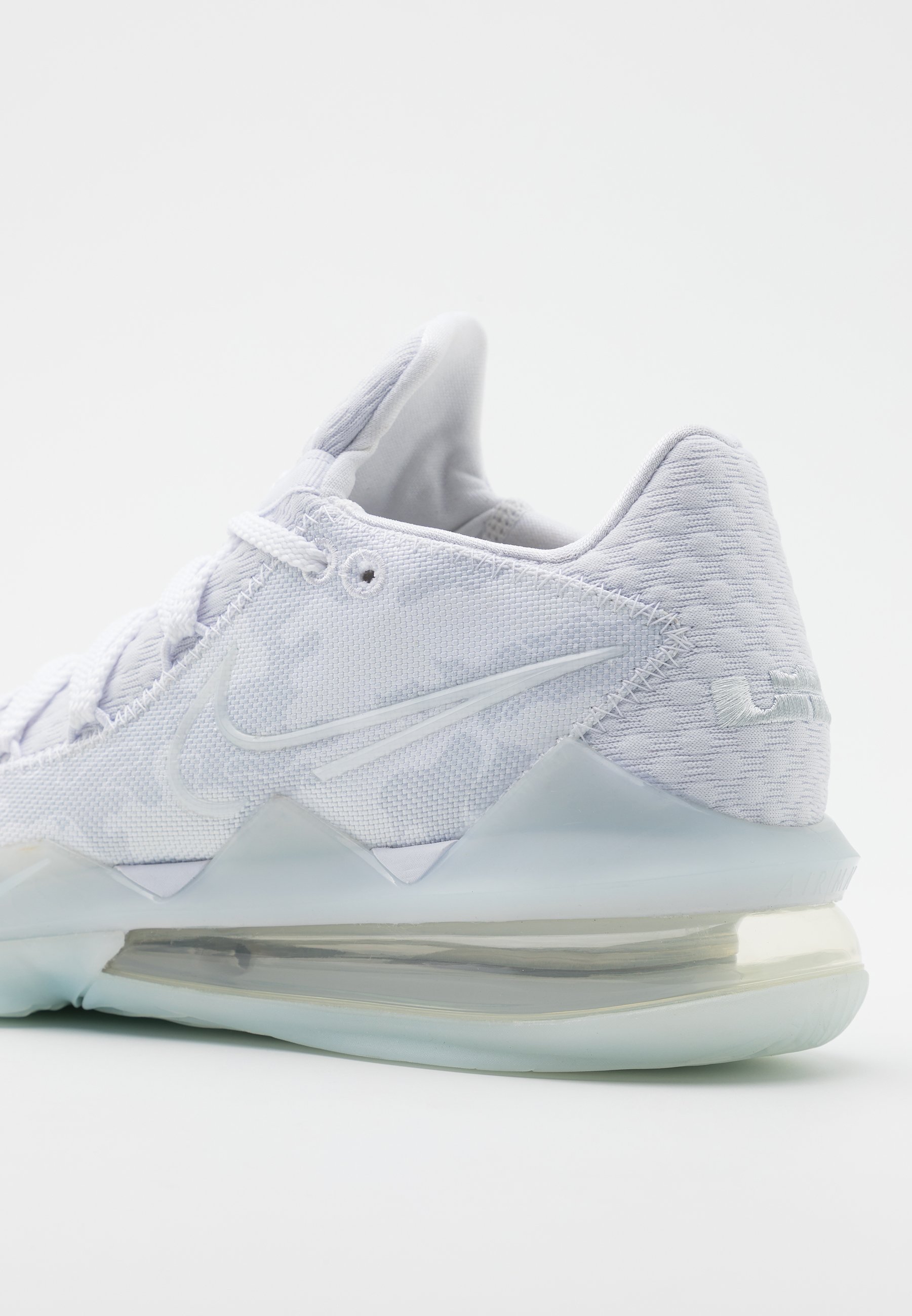 lebron 17 low zalando