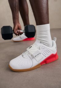 Unselected, white/racer red/black