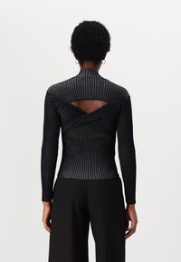 KARL LAGERFELD Sweter