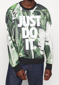 Nike Sportswear Sweatshirt - olive