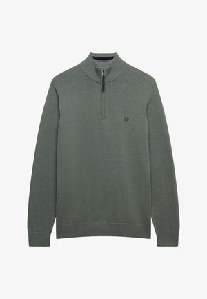 Langarmtrui in olijfgroen gebreid met een geribde hoge kraag, halve ritssluiting aan de voorkant en een klein geborduurd logo op de borst.