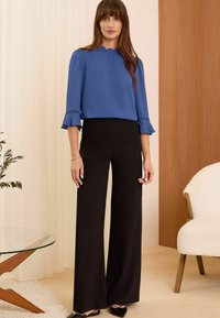Love & Roses SCALLOP PINTUCK FLUTE SLEEVE  - REGULAR FIT - Camicetta - blue