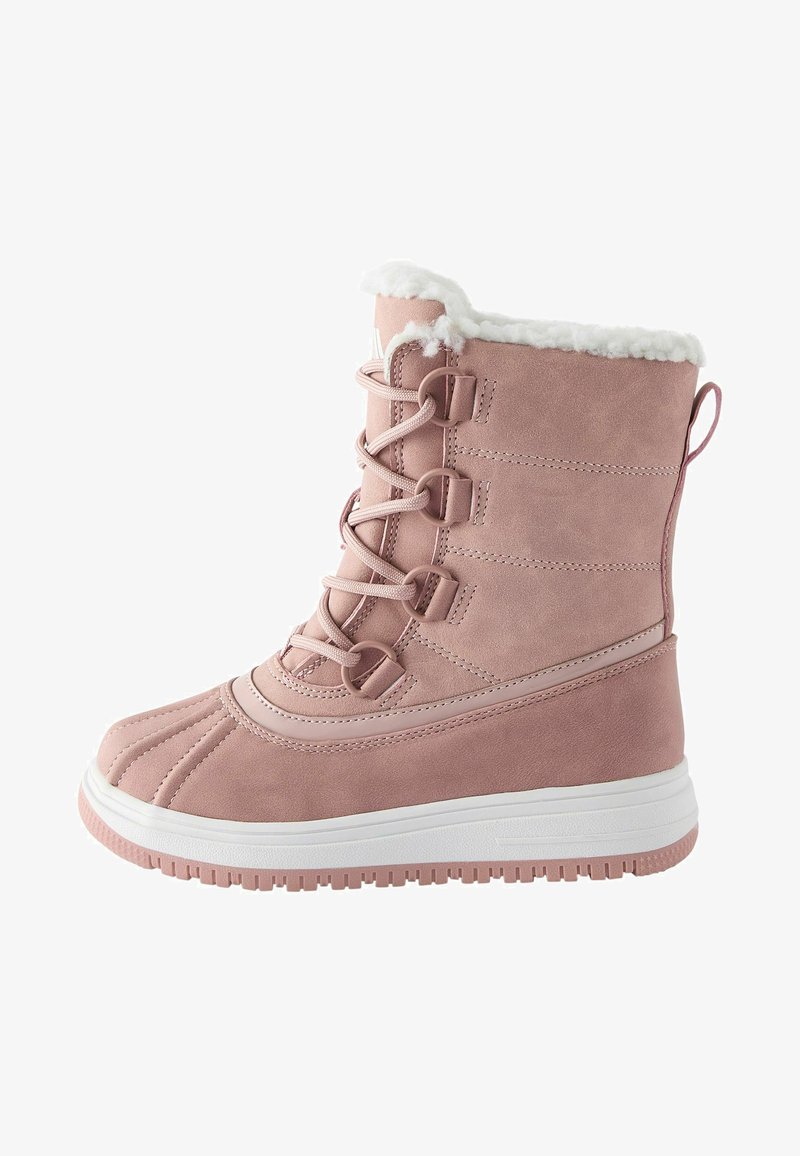 Roze sneeuwlaarzen met een nepbontvoering, suède bovenkant, vetersluiting, rubberen zool en een gestructureerde afwerking op de neus en schacht.