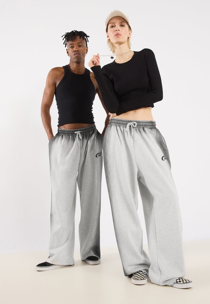 Pantaloni Tuta Donna HAPYWER - Larghi In Cotone, Sportivi, Con Tasche, Joggers Bicolore - 2