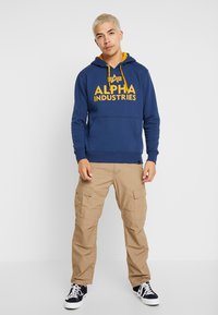 Alpha Industries Jersey con capucha - new navy