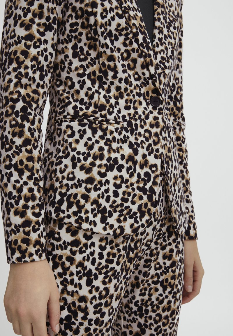 ICHI IHKATE PRINT BL12 - Blazer - leo mix/braun - Zalando.de