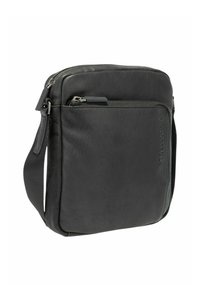 Borsa a tracolla nera in pelle con finitura textures, dotata di tasca frontale con zip, tracolla regolabile e marchio in rilievo.