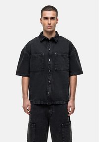 Good For Nothing - OVERBLK GDP - Giacca di jeans - black Immagine in miniatura 1