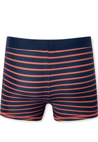 Mørkeblå badebukser med vandrette koralfarvede striber, der har en glat tekstur og syedekanter. Designet til komfort og fleksibilitet.