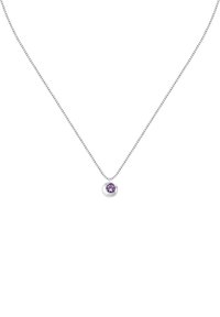 Collana d'argento con una delicata catena e un pendente rotondo in pietra preziosa viola incastonato in una montatura metallica lucida. Design semplice ed elegante.