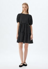 Koton PUFF SLEEVE - Vapaa-ajan mekko - black