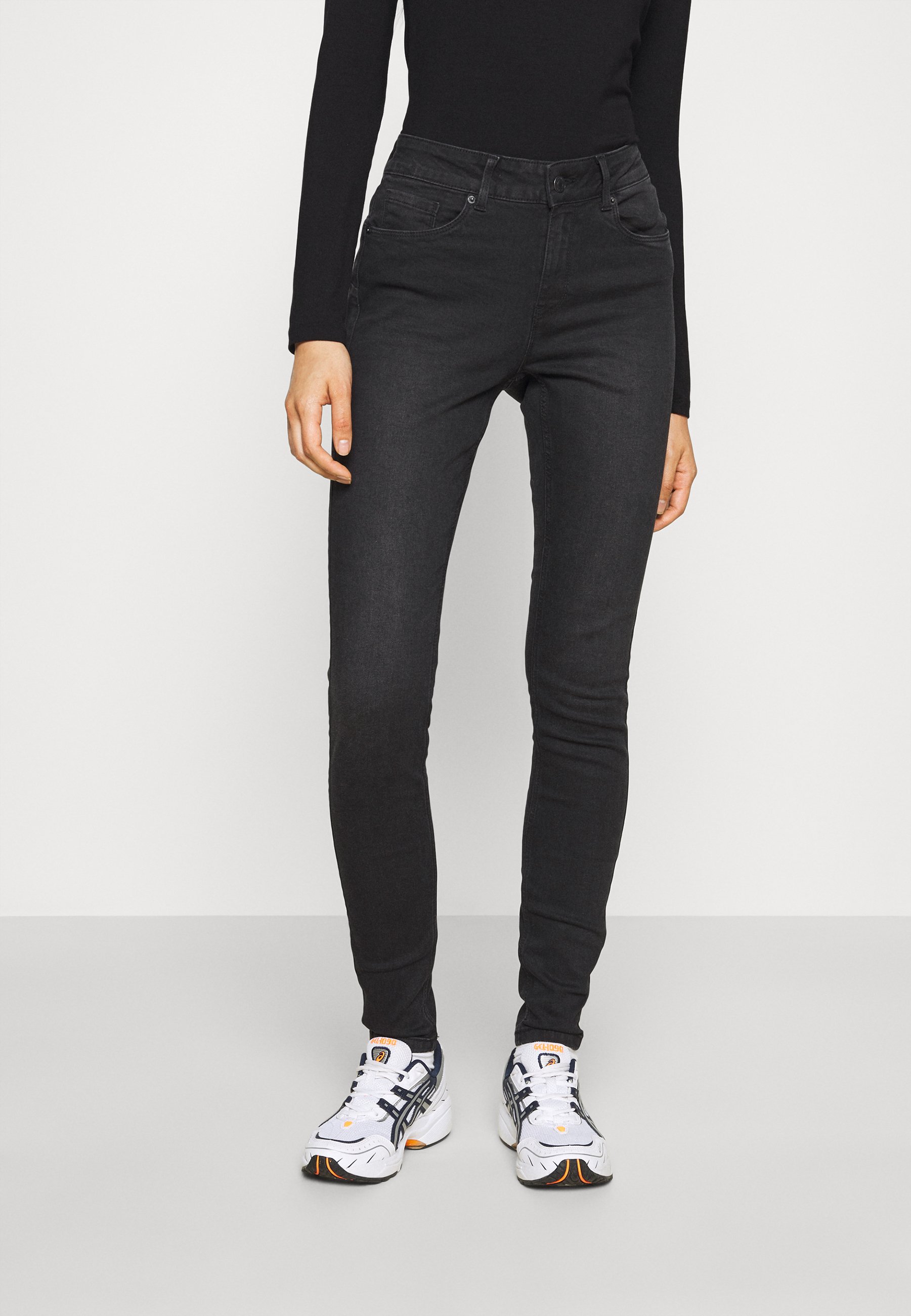Vero Moda VMSEVEN PUSH UP - Jeans Skinny Fit - black/washed/Zwart -  Zalando.nl