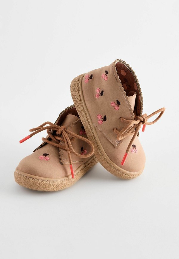 REGULAR FIT – Lauflernschuh