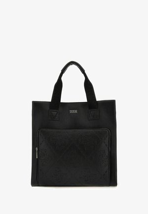 Sac fourre-tout en cuir noir avec double poignée, doté d'une poche avant texturée avec un motif en relief et une petite plaque logo.