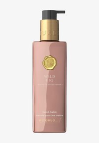 Hohe rechteckige Pumpspender-Flasche mit Wildfeigen-Handbalsam aus der Rituals Private Collection mit gold-schwarzem Spender.