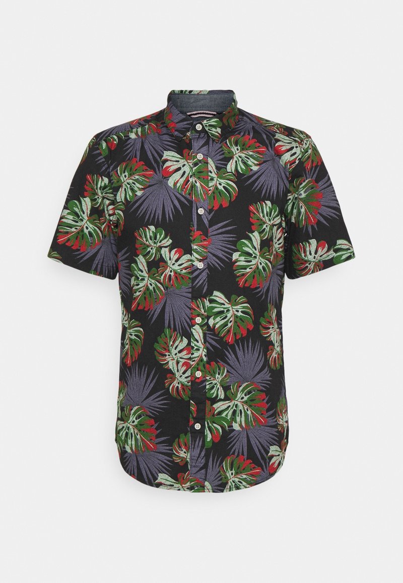 Camisa de botones de manga corta con fondo negro, patrón de hojas tropicales en verde y rojo, y botones blancos.